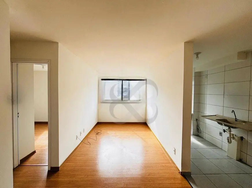 Foto 3 de Apartamento com 2 quartos à venda e para alugar, 49m2 em Londrina - PR