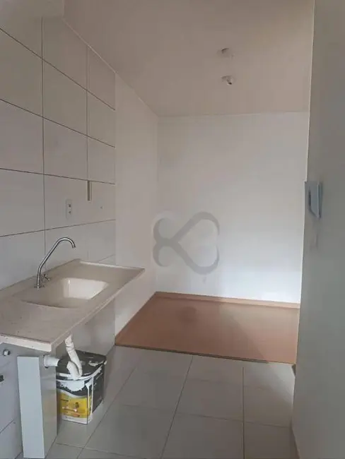 Apartamento com 2 quartos à venda, 49m2 em Londrina - PR - imagem 3 Foto 3 de Apartamento com 2 quartos à venda, 49m2 em Londrina - PR