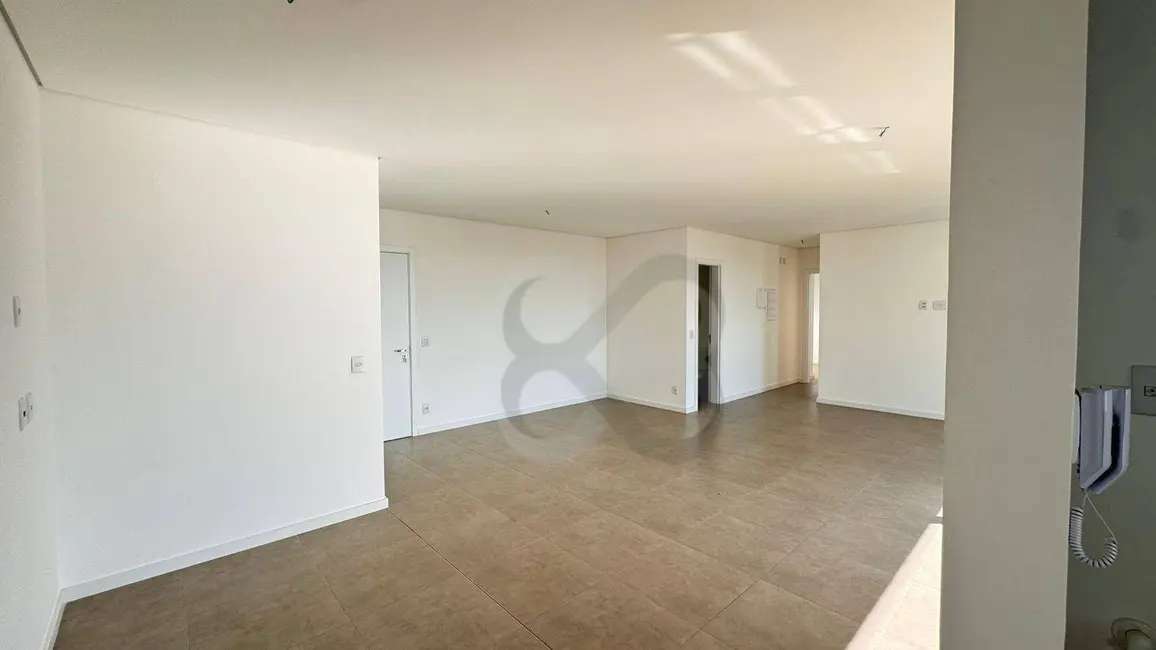 Foto 4 de Apartamento com 2 quartos à venda, 138m2 em Santa Rosa, Londrina - PR
