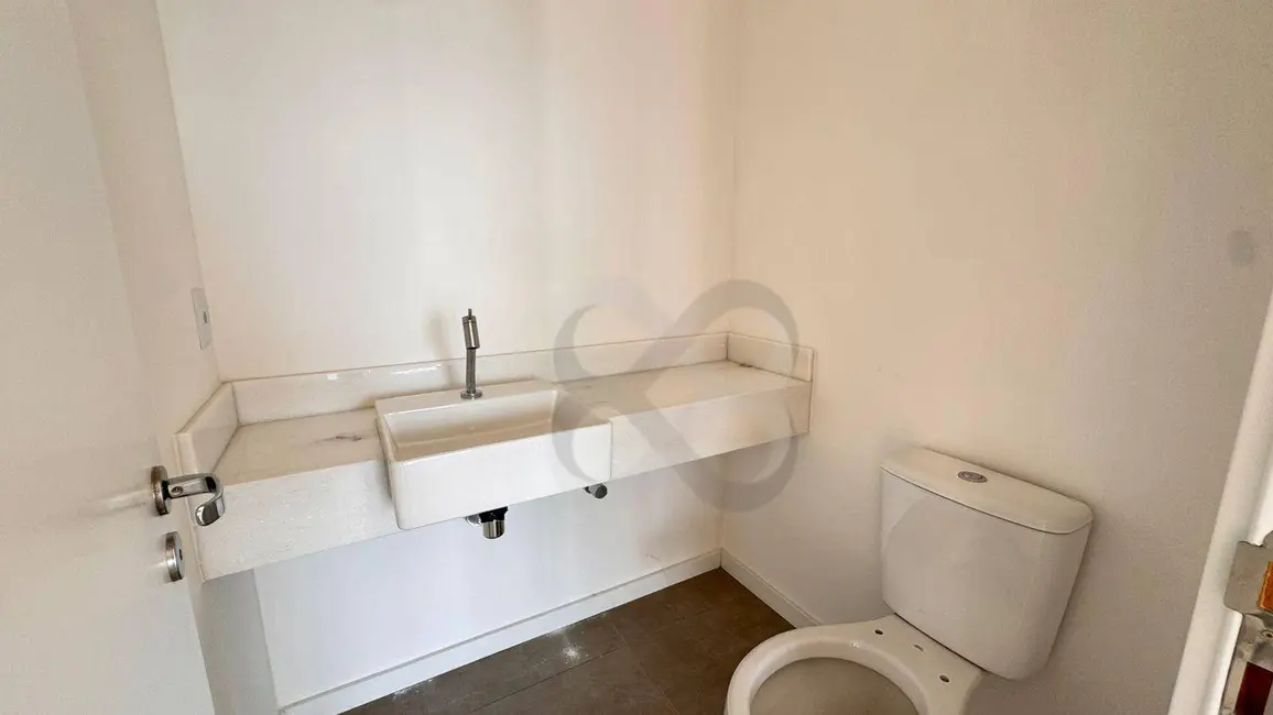 Foto 8 de Apartamento com 2 quartos à venda, 138m2 em Santa Rosa, Londrina - PR