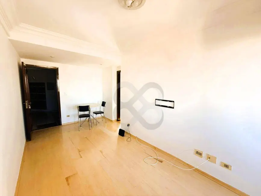 Foto 4 de Apartamento com 3 quartos para alugar, 105m2 em Centro, Londrina - PR
