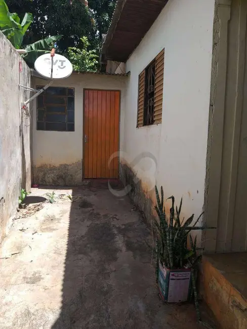 Foto 13 de Casa à venda, 360m2 em Portuguesa, Londrina - PR