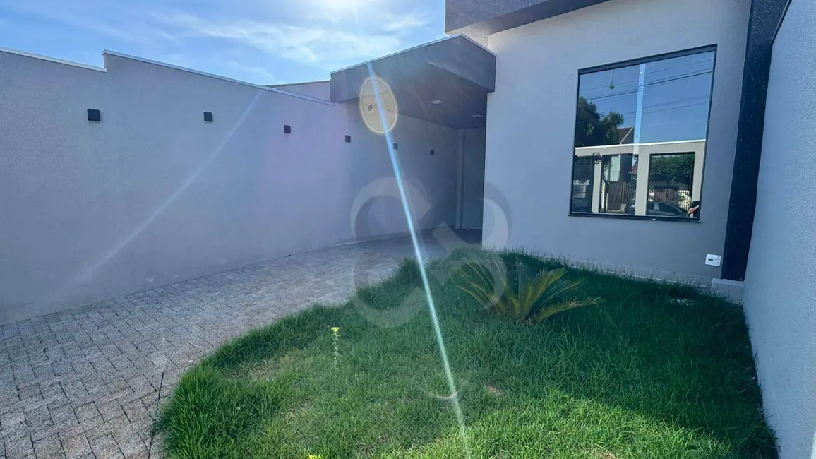 Foto 2 de Casa com 3 quartos à venda, 156m2 em Londrina - PR