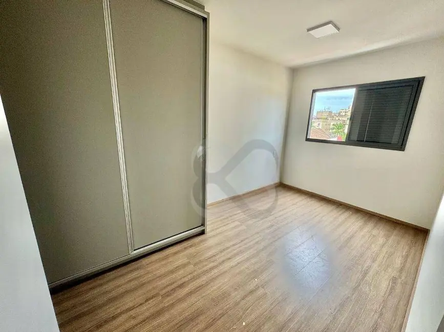 Foto 9 de Apartamento com 2 quartos para alugar, 105m2 em Centro, Londrina - PR