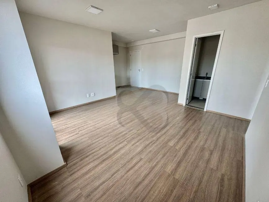Foto 6 de Apartamento com 2 quartos para alugar, 105m2 em Centro, Londrina - PR