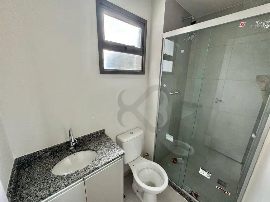 Foto 8 de Apartamento com 2 quartos para alugar, 105m2 em Centro, Londrina - PR