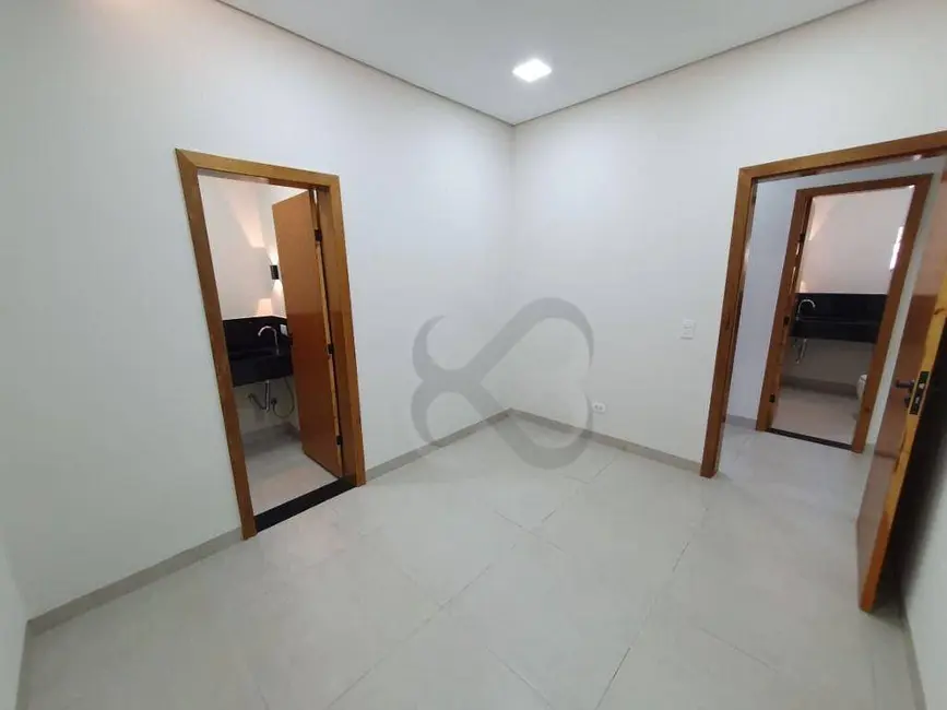 Foto 10 de Casa para alugar, 150m2 em Petrópolis, Londrina - PR