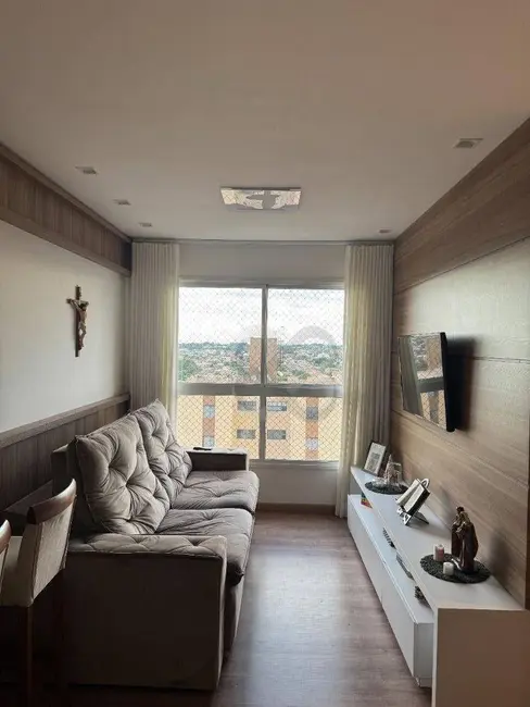 Foto 2 de Apartamento com 3 quartos à venda, 98m2 em Champagnat, Londrina - PR