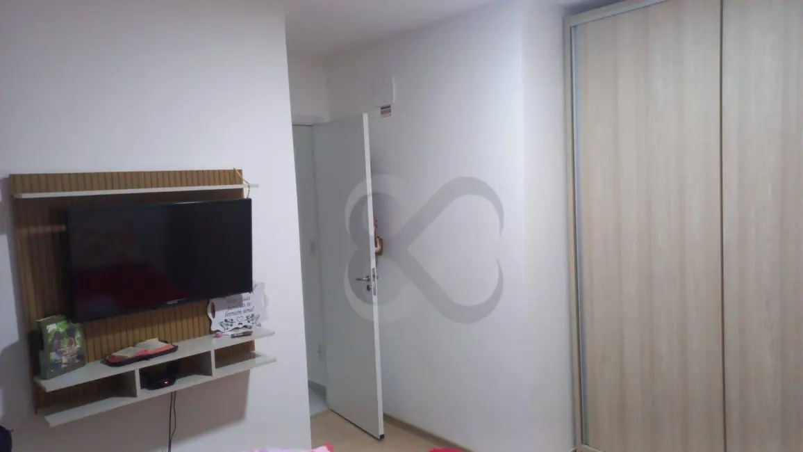 Apartamento com 2 quartos para alugar, 48m2 em Londrina - PR - imagem 8 Foto 8 de Apartamento com 2 quartos para alugar, 48m2 em Londrina - PR