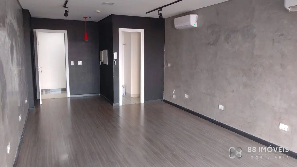 Foto 6 de Sala Comercial para alugar, 65m2 em Londrina - PR