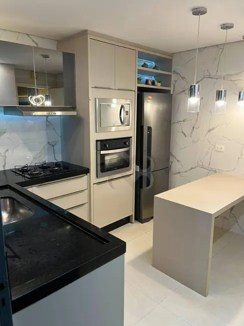 Foto 2 de Sobrado com 3 quartos à venda, 100m2 em Centro, Londrina - PR