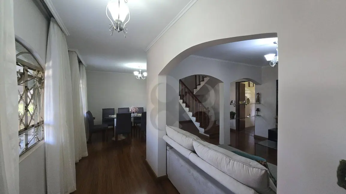 Foto 4 de Sobrado com 4 quartos à venda, 302m2 em Jardim Tókio, Londrina - PR