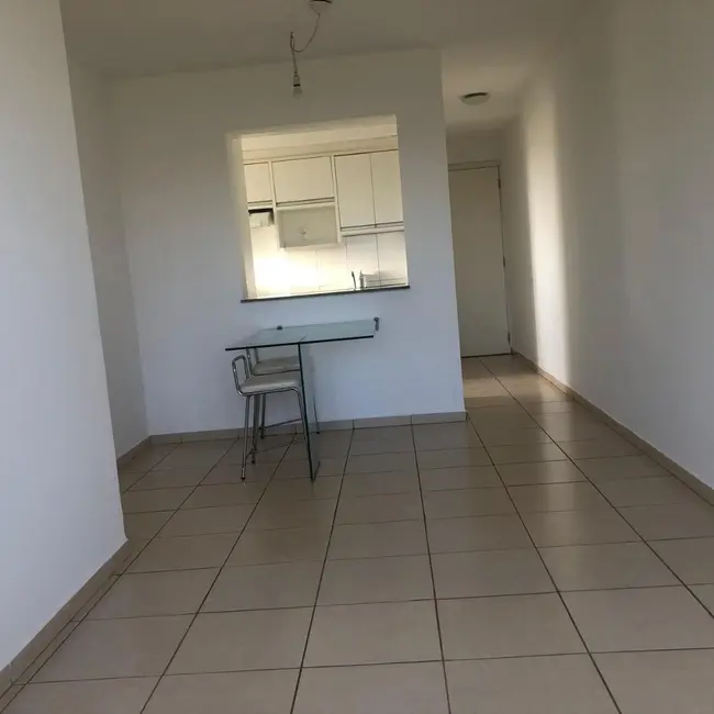 Apartamento com 3 quartos à venda e para alugar, 84m2 em Vila Casoni, Londrina - PR - imagem 7 Foto 7 de Apartamento com 3 quartos à venda e para alugar, 84m2 em Vila Casoni, Londrina - PR