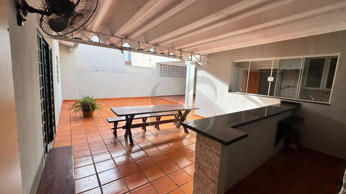 Foto 5 de Sobrado com 4 quartos à venda e para alugar, 294m2 em Jardim Londrilar, Londrina - PR