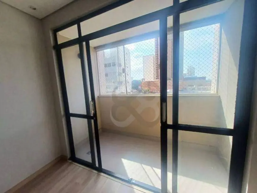 Foto 5 de Apartamento com 2 quartos à venda, 75m2 em Centro, Londrina - PR