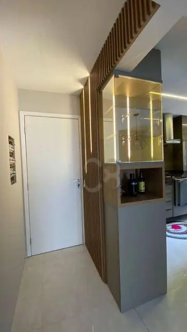Apartamento com 3 quartos à venda, 126m2 em Centro, Londrina - PR - imagem 8 Foto 8 de Apartamento com 3 quartos à venda, 126m2 em Centro, Londrina - PR
