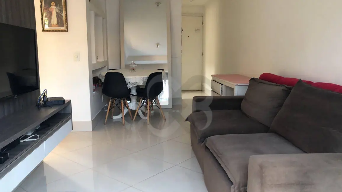 Foto 4 de Apartamento com 2 quartos à venda, 84m2 em Vila Casoni, Londrina - PR