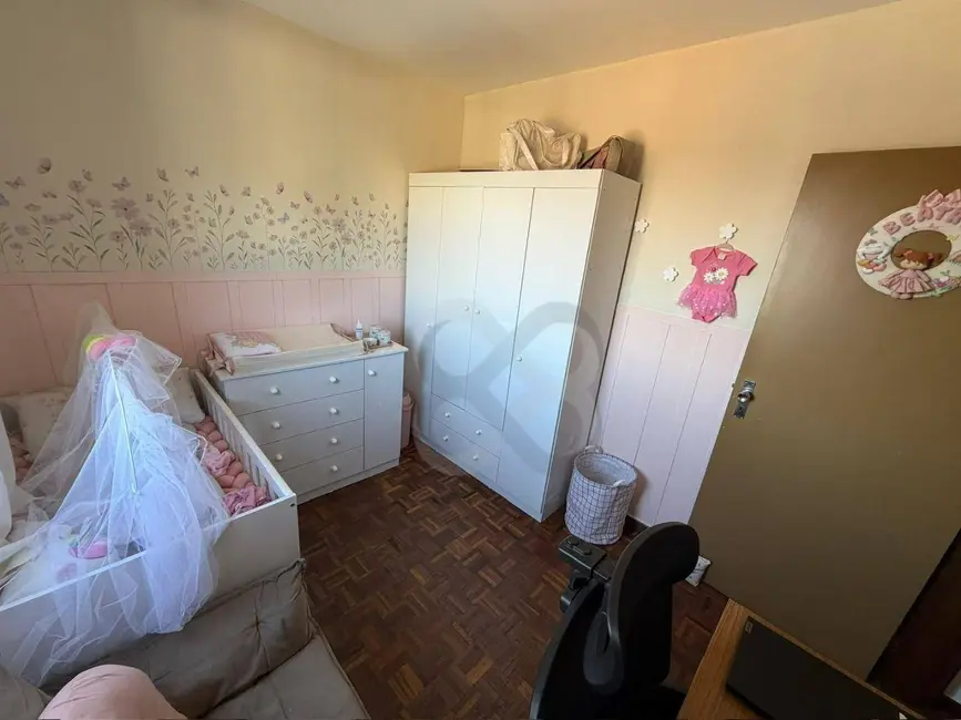 Foto 4 de Apartamento com 2 quartos à venda, 72m2 em Jardim Palermo, Londrina - PR