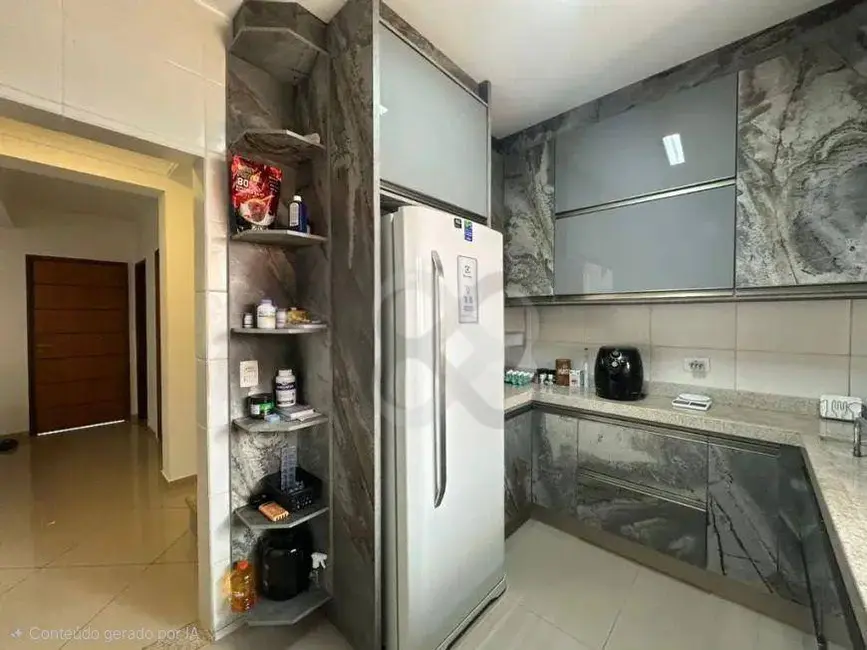 Foto 5 de Sobrado com 3 quartos à venda, 158m2 em Industrial, Londrina - PR
