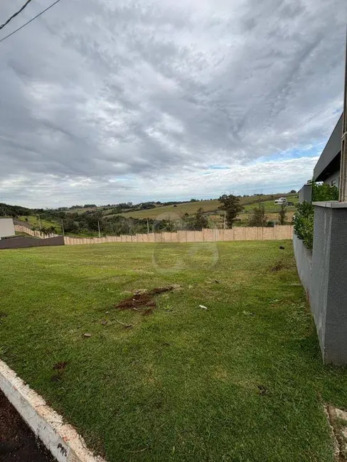 Foto 3 de Terreno / Lote à venda, 728m2 em Jardim Tarobá, Cambe - PR