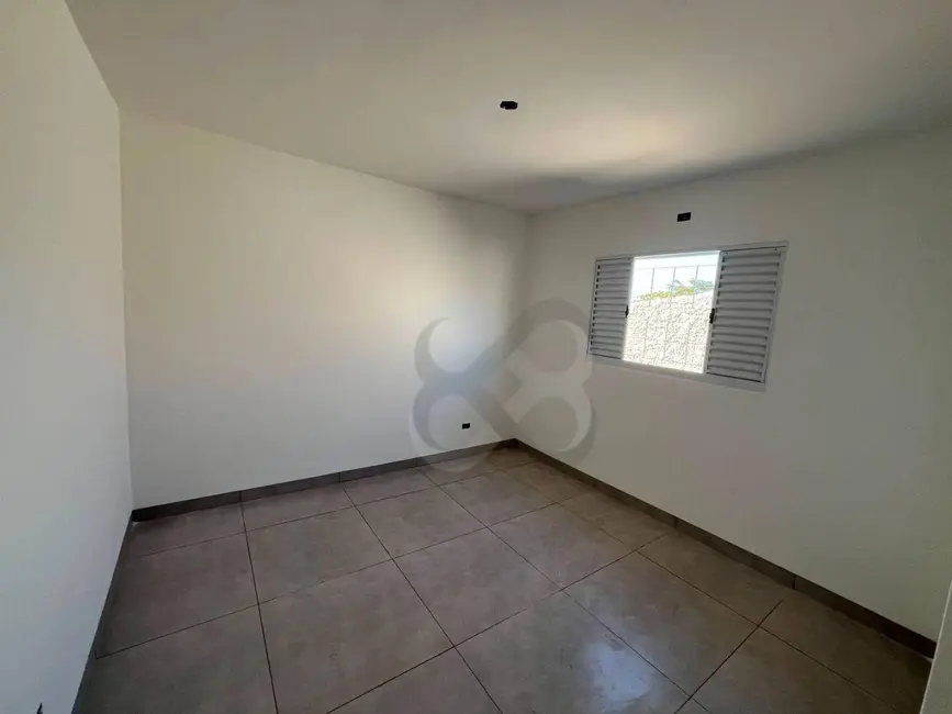 Foto 5 de Casa com 2 quartos à venda, 200m2 em Conjunto Vivi Xavier, Londrina - PR