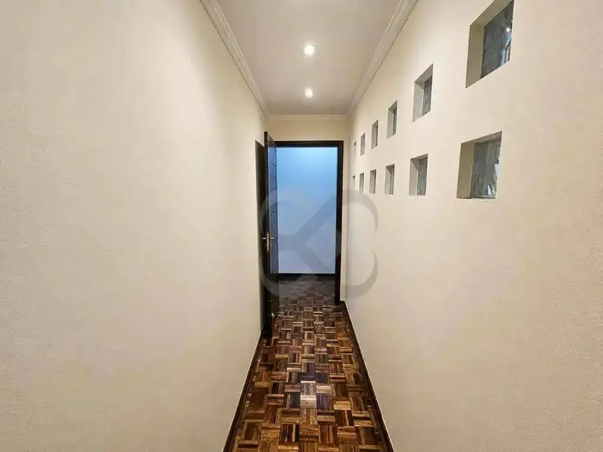 Foto 8 de Casa com 4 quartos à venda, 300m2 em Jardim Agari, Londrina - PR