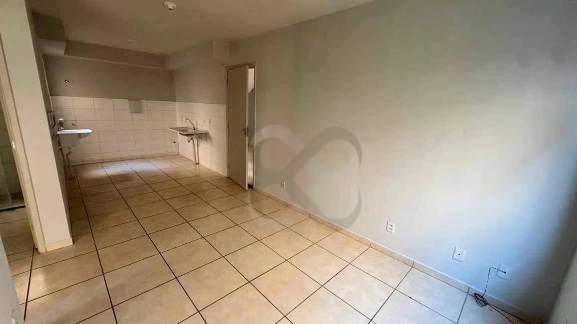 Foto 3 de Apartamento com 2 quartos para alugar, 60m2 em Conjunto Semiramis Barros Braga, Londrina - PR