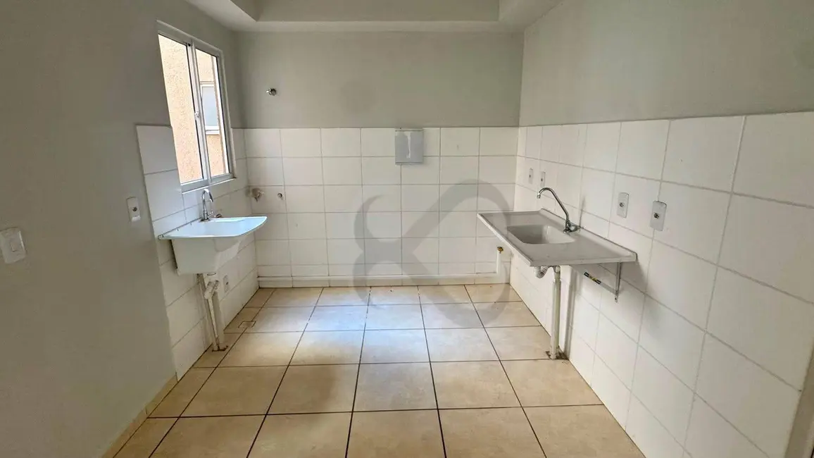 Foto 4 de Apartamento com 2 quartos para alugar, 60m2 em Conjunto Semiramis Barros Braga, Londrina - PR