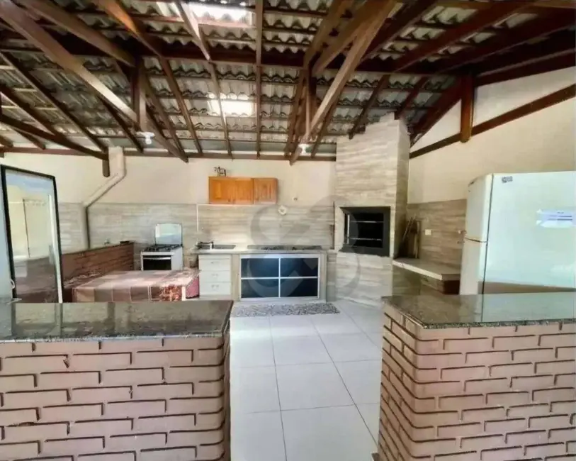 Foto 14 de Chácara à venda, 450m2 em Colúmbia, Londrina - PR
