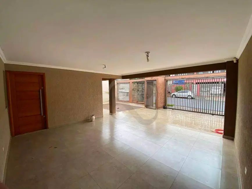 Foto 3 de Casa para alugar, 250m2 em Londrina - PR