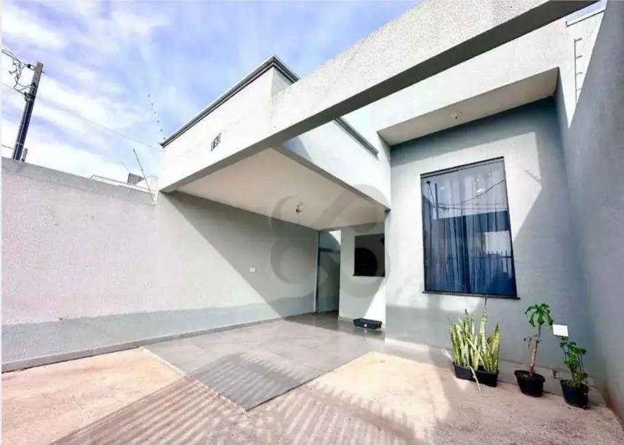 Foto 1 de Casa com 2 quartos à venda, 131m2 em Conjunto Habitacional José Garcia Molina, Londrina - PR
