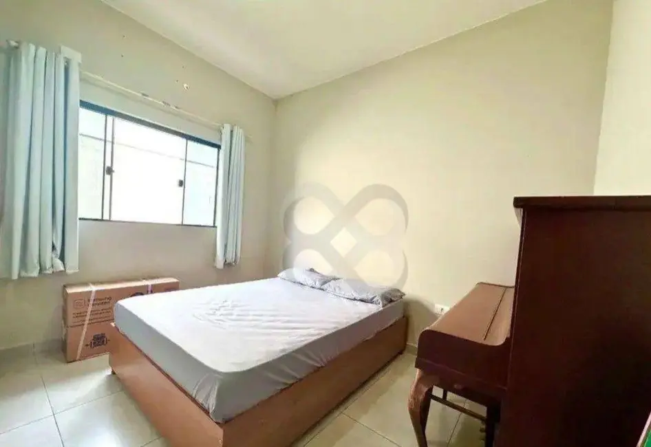 Foto 7 de Casa com 2 quartos à venda, 131m2 em Conjunto Habitacional José Garcia Molina, Londrina - PR