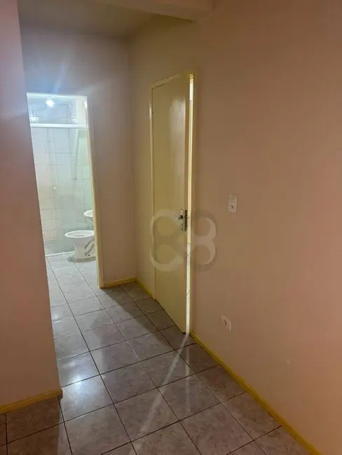 Apartamento com 1 quarto à venda, 50m2 em Portal de Versalhes 1, Londrina - PR - imagem 8 Foto 8 de Apartamento com 1 quarto à venda, 50m2 em Portal de Versalhes 1, Londrina - PR