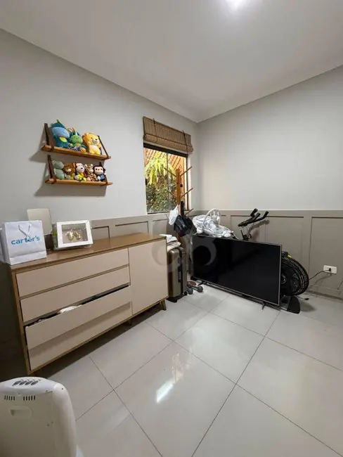 Casa com 3 quartos à venda, 250m2 em Jardim Pérola, Londrina - PR - imagem 1 Foto 1 de Casa com 3 quartos à venda, 250m2 em Jardim Pérola, Londrina - PR
