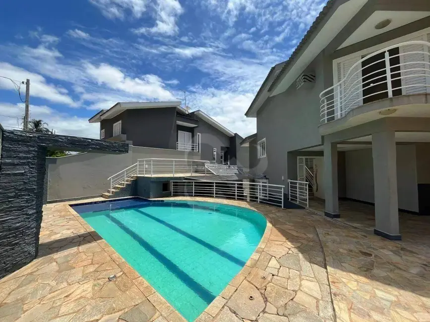 Foto 1 de Sobrado com 3 quartos à venda, 400m2 em Jardim Alvorada, Londrina - PR