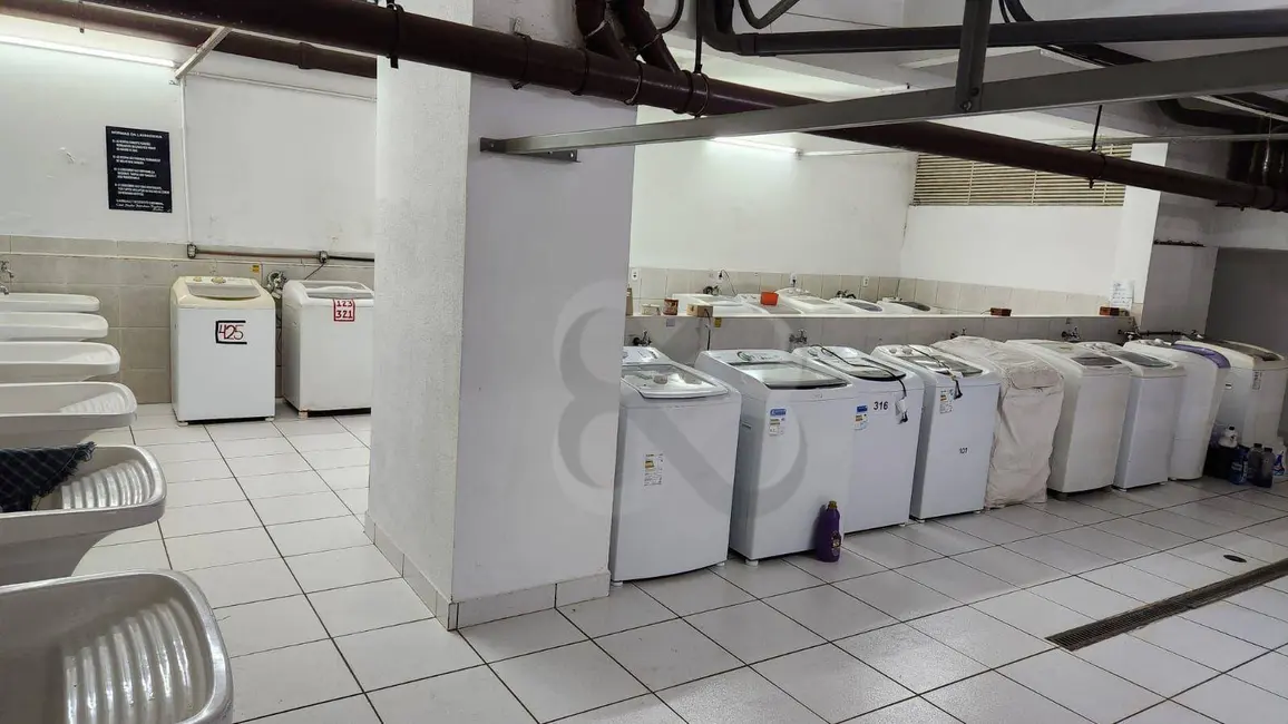 Kitnet com 1 quarto à venda, 43m2 em Centro, Londrina - PR - imagem 3 Foto 3 de Kitnet com 1 quarto à venda, 43m2 em Centro, Londrina - PR