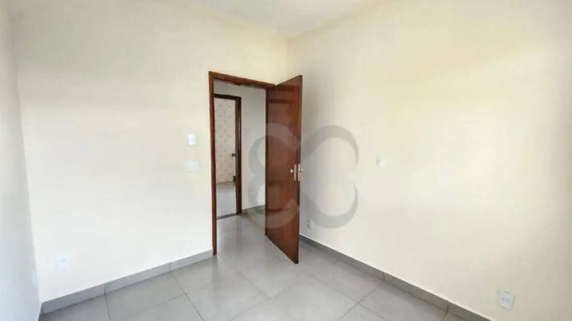 Foto 6 de Casa com 3 quartos para alugar, 250m2 em Califórnia, Londrina - PR