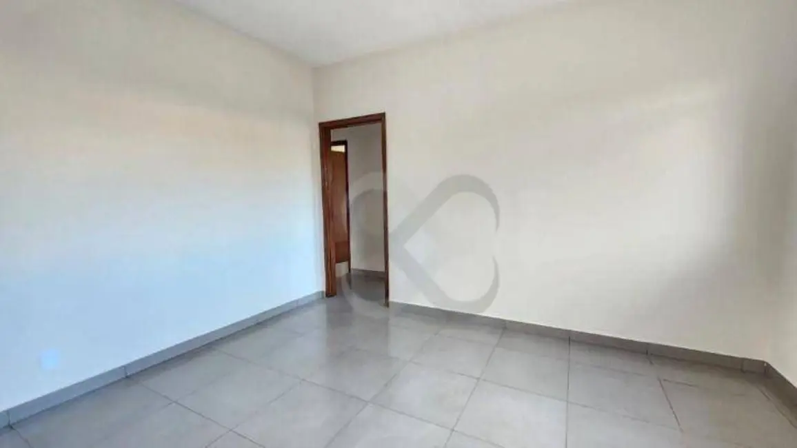 Foto 3 de Casa com 3 quartos para alugar, 250m2 em Califórnia, Londrina - PR