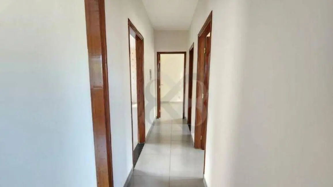 Foto 4 de Casa com 3 quartos para alugar, 250m2 em Califórnia, Londrina - PR