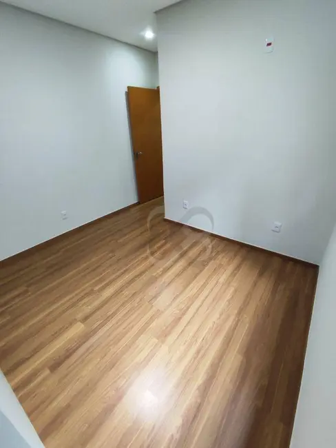Casa com 3 quartos à venda, 125m2 em Jardim Belo Horizonte, Londrina - PR - imagem 7 Foto 7 de Casa com 3 quartos à venda, 125m2 em Jardim Belo Horizonte, Londrina - PR