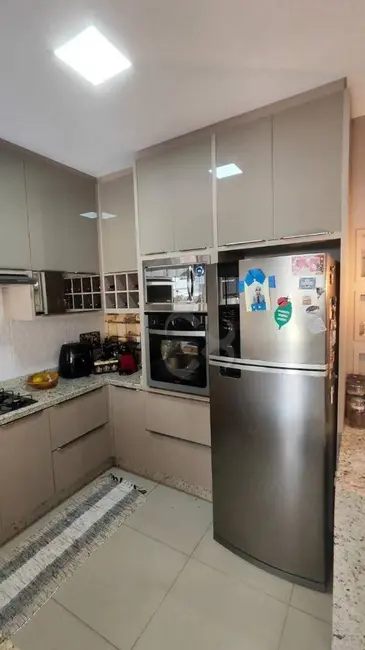 Foto 5 de Sobrado com 4 quartos à venda, 153m2 em Garden Park Residence, Londrina - PR