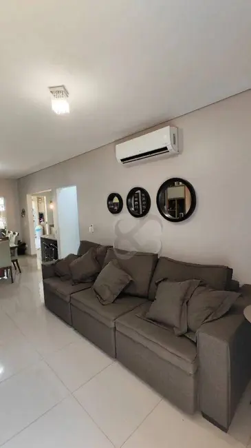 Foto 3 de Sobrado com 4 quartos à venda, 153m2 em Garden Park Residence, Londrina - PR
