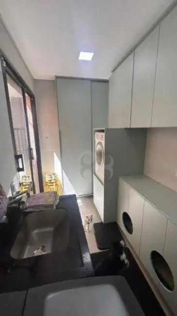 Foto 8 de Sobrado com 3 quartos à venda, 226m2 em Universitário, Londrina - PR