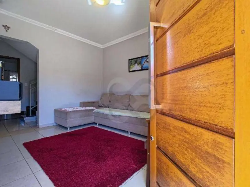 Casa com 3 quartos à venda, 153m2 em Pinheiros, Londrina - PR - imagem 3 Foto 3 de Casa com 3 quartos à venda, 153m2 em Pinheiros, Londrina - PR
