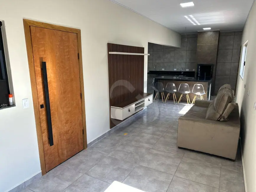 Foto 5 de Casa com 3 quartos para alugar, 250m2 em Conjunto Semiramis Barros Braga, Londrina - PR