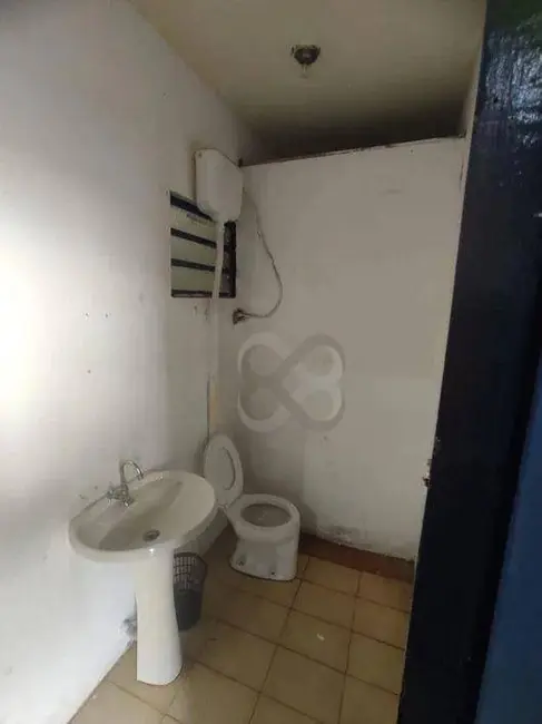 Foto 9 de Armazém / Galpão à venda, 360m2 em Londrina - PR