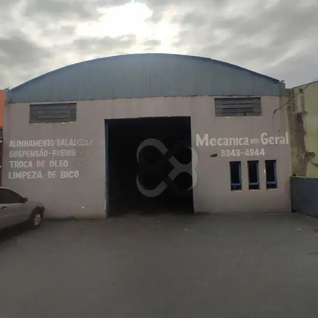 Foto 1 de Armazém / Galpão à venda, 360m2 em Londrina - PR
