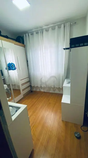 Casa com 2 quartos à venda, 200m2 em Conjunto Habitacional Saltinho, Londrina - PR - imagem 6 Foto 6 de Casa com 2 quartos à venda, 200m2 em Conjunto Habitacional Saltinho, Londrina - PR