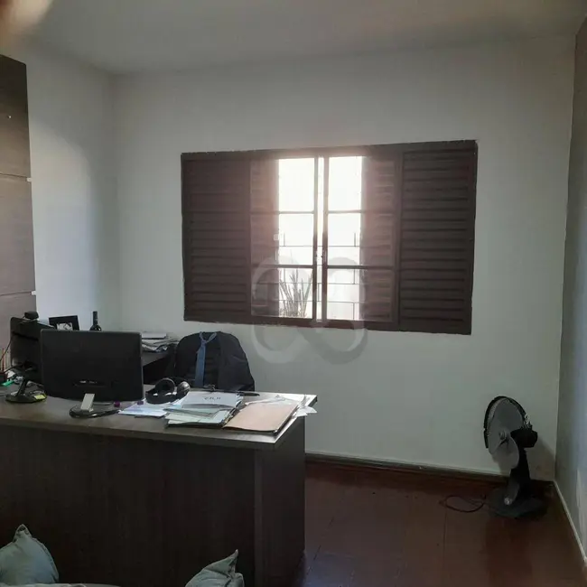 Foto 8 de Casa com 3 quartos à venda, 675m2 em Jardim Vila Rica, Cambe - PR
