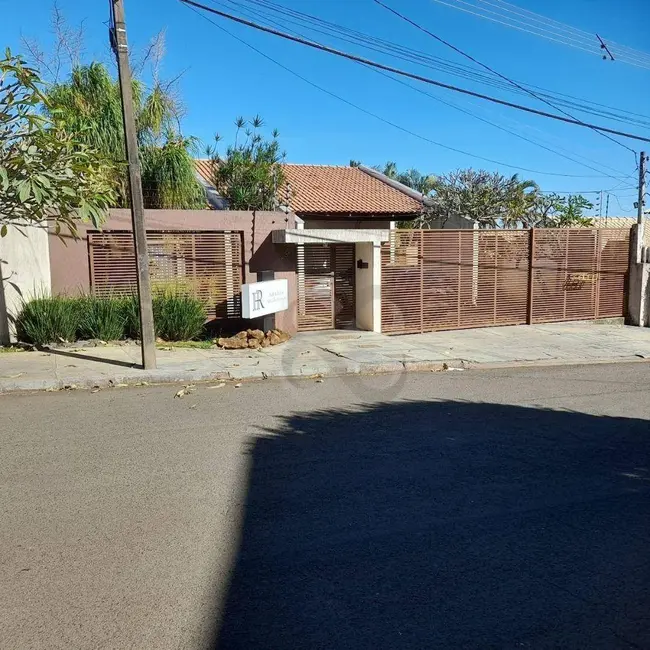 Foto 1 de Casa com 3 quartos à venda, 675m2 em Jardim Vila Rica, Cambe - PR